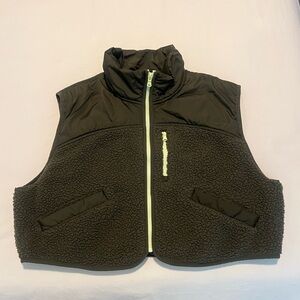 Old Navy Crop Hybrid Zip Vest